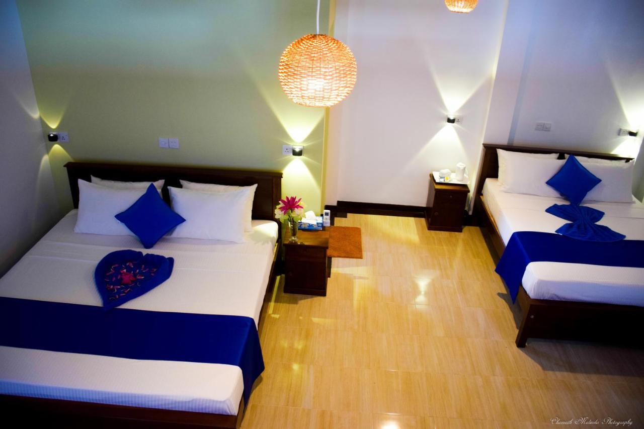 Tenasi Beach Resort Ahangama Exterior photo