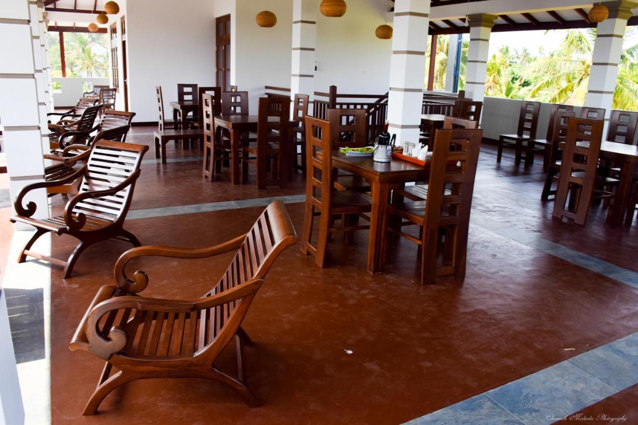 Tenasi Beach Resort Ahangama Exterior photo